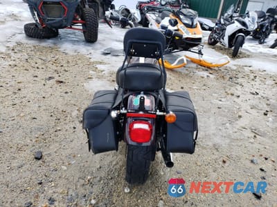 Czwarte zdjęcie samochodu z boku: 2005 HARLEY-DAVIDSON XL1200 C VIN:1HD1CGP125K444039 - miniatura