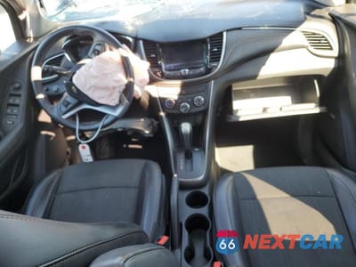 Zdjęcie 8 z 13 samochodu: 2018 CHEVROLET TRAX 1LT VIN:3GNCJPSBXJL357988 - miniatura