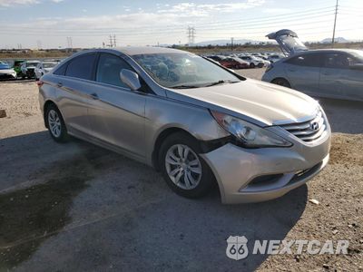 Czwarte zdjęcie samochodu z boku: 2011 HYUNDAI SONATA GLS VIN:5NPEB4ACXBH146587 - miniatura