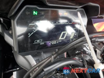 Zdjęcie 7 z 10 samochodu: 2024 YAMAHA YZFR7 VIN:JYARM38E0RA012875 - miniatura