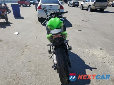 Czwarte zdjęcie samochodu z boku: 2024 KAWASAKI EX650 P VIN:ML5EXEP14RDAB1594 - miniatura