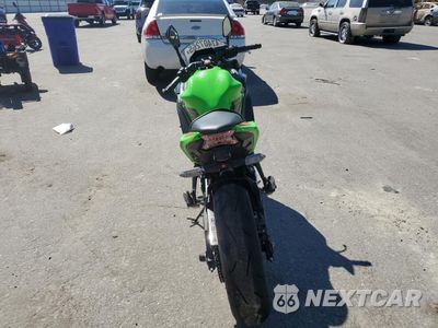 Czwarte zdjęcie samochodu z boku: 2024 KAWASAKI EX650 P VIN:ML5EXEP14RDAB1594 - miniatura