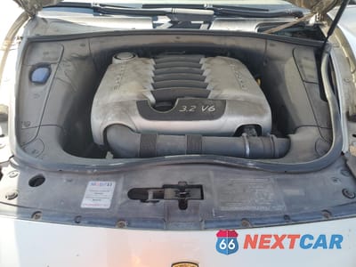 Zdjęcie 13 z 14 samochodu: 2006 PORSCHE CAYENNE VIN:WP1AA29P56LA22272 - miniatura