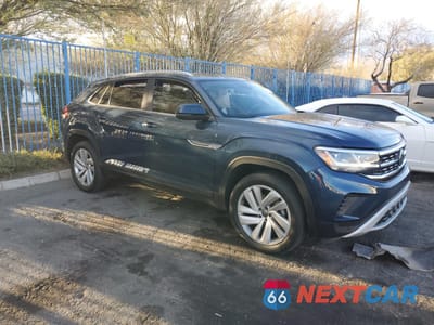 Czwarte zdjęcie samochodu z boku: 2022 VOLKSWAGEN ATLAS CROSS SPORT SE VIN:1V2KE2CA7NC226549 - miniatura