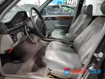 Zdjęcie 7 z 13 samochodu: 1991 MERCEDES-BENZ 300 TE 4MATIC VIN:WDBED90D1MF153716 - miniatura