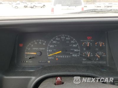 Zdjęcie 9 z 13 samochodu: 1999 GMC SUBURBAN K1500 VIN:1GKFK16R5XJ708995 - miniatura