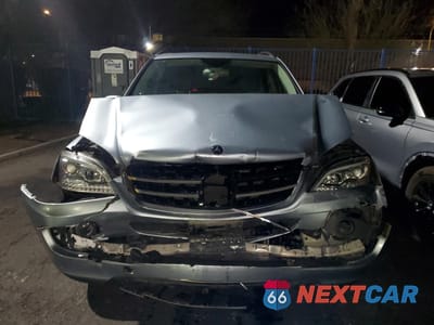 Piąte zdjęcie samochodu w środku: 2006 MERCEDES-BENZ ML 350 VIN:4JGBB86E16A086642 - miniatura