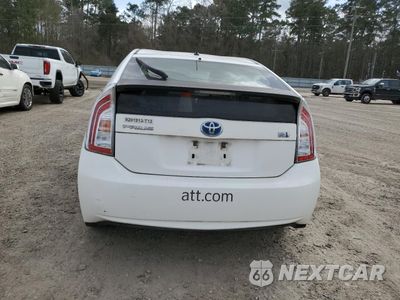 Zdjęcie 6 z 12 samochodu: 2013 TOYOTA PRIUS VIN:JTDKN3DU2D5561110 - miniatura