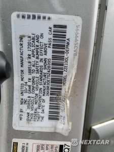 Zdjęcie 12 z 12 samochodu: 2005 TOYOTA COROLLA CE VIN:1NXBR30E75Z428395 - miniatura