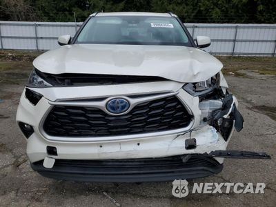 Piąte zdjęcie samochodu w środku: 2020 TOYOTA HIGHLANDER HYBRID XLE VIN:5TDGBRCH0LS505472 - miniatura