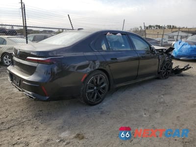 Trzecie zdjęcie samochodu z tyłu: 2023 BMW 760 XI VIN:WBA33EJ05PCN84000 - miniatura