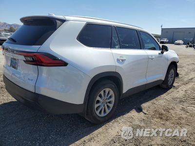 Trzecie zdjęcie samochodu z tyłu: 2024 TOYOTA GRAND HIGHLANDER XLE VIN:5TDACAB57RS003174 - miniatura