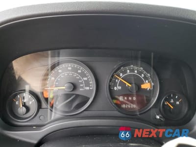 Zdjęcie 9 z 13 samochodu: 2016 JEEP PATRIOT SPORT VIN:1C4NJRBB9GD595049 - miniatura