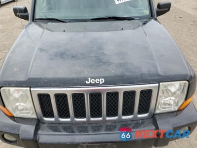 Zdjęcie 13 z 15 samochodu: 2008 JEEP COMMANDER OVERLAND VIN:1J8HG68237C527135 - miniatura