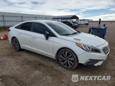 Czwarte zdjęcie samochodu z boku: 2015 HYUNDAI SONATA SE VIN:5NPE24AF3FH206502 - miniatura