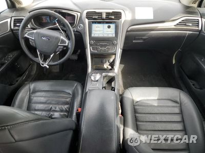 Zdjęcie 8 z 12 samochodu: 2017 FORD FUSION SE HYBRID VIN:3FA6P0LU3HR409678 - miniatura