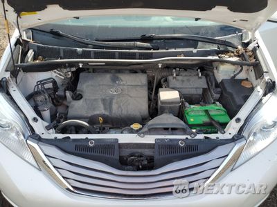 Zdjęcie 12 z 13 samochodu: 2015 TOYOTA SIENNA XLE VIN:5TDYK3DC0FS662380 - miniatura
