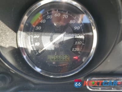 Zdjęcie 7 z 9 samochodu: 2010 HARLEY-DAVIDSON FLHTK VIN:1HD1KEM18AB648978 - miniatura