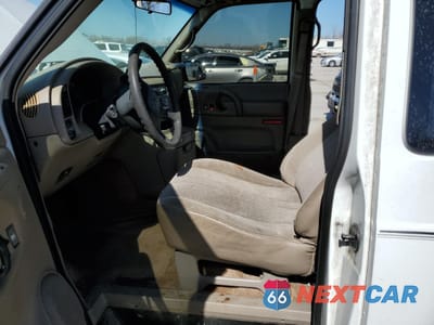 Zdjęcie 7 z 15 samochodu: 2003 CHEVROLET ASTRO VIN:1GNEL19X83B140526 - miniatura