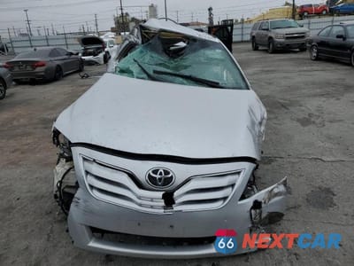 Piąte zdjęcie samochodu w środku: 2011 TOYOTA CAMRY BASE VIN:4T4BF3EK7BR093583 - miniatura