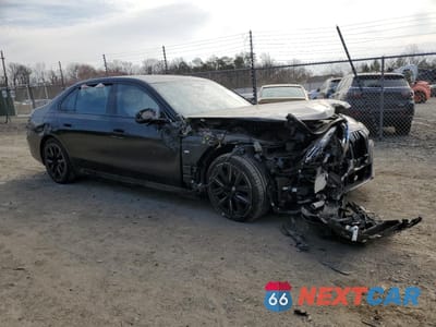 Czwarte zdjęcie samochodu z boku: 2023 BMW 760 XI VIN:WBA33EJ05PCN84000 - miniatura