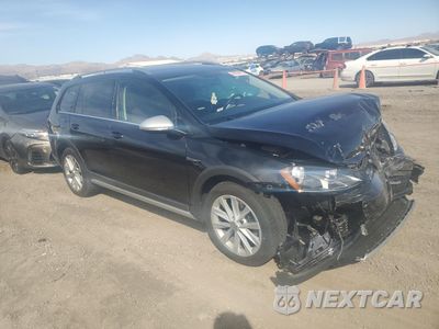 Czwarte zdjęcie samochodu z boku: 2017 VOLKSWAGEN GOLF ALLTRACK S VIN:3VWH17AU1HM509787 - miniatura