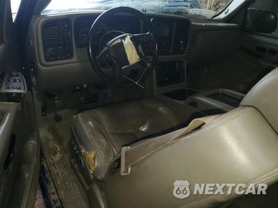 Zdjęcie 8 z 14 samochodu: 2004 GMC NEW SIERRA K1500 VIN:2GTEK19T441264139 - miniatura