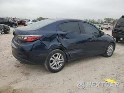 Trzecie zdjęcie samochodu z tyłu: 2018 TOYOTA YARIS IA VIN:3MYDLBYV6JY305998 - miniatura
