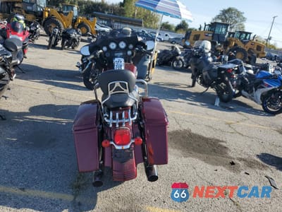 Czwarte zdjęcie samochodu z boku: 2008 HARLEY-DAVIDSON FLHX VIN:1HD1KB4398Y652433 - miniatura