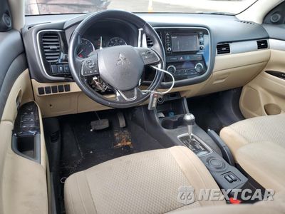 Zdjęcie 8 z 15 samochodu: 2016 MITSUBISHI OUTLANDER SE VIN:JA4AD3A37GZ012861 - miniatura
