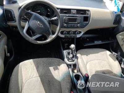 Zdjęcie 8 z 12 samochodu: 2015 KIA RIO LX VIN:KNADM4A33F6440299 - miniatura