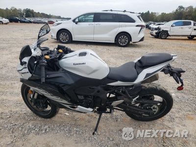 Trzecie zdjęcie samochodu z tyłu: 2025 KAWASAKI ZX400 S VIN:ML5ZXCS12SDA30927 - miniatura