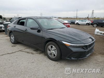 Czwarte zdjęcie samochodu z boku: 2024 HYUNDAI ELANTRA SE VIN:KMHLL4DG4RU795994 - miniatura