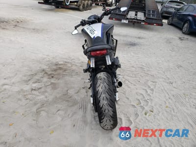 Czwarte zdjęcie samochodu z boku: 2021 YAMAHA MT09 D VIN:JYARN72E4MA000430 - miniatura