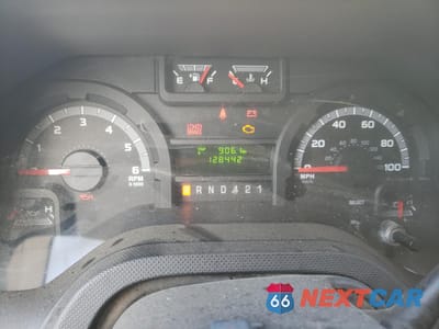 Zdjęcie 9 z 12 samochodu: 2019 FORD ECONOLINE E450 SUPER DUTY CUTAWAY VAN VIN:1FDXE4FS6KDC22534 - miniatura