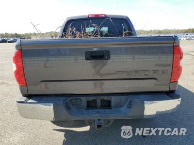 Zdjęcie 6 z 15 samochodu: 2018 TOYOTA TUNDRA CREWMAX SR5 VIN:5TFDY5F15JX721947 - miniatura