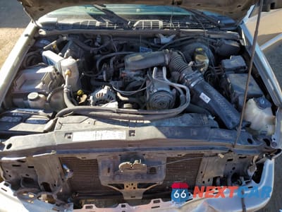 Zdjęcie 11 z 12 samochodu: 2003 CHEVROLET S TRUCK S10 VIN:1GCCS19X238289174 - miniatura