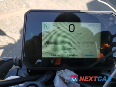 Zdjęcie 7 z 10 samochodu: 2024 YAMAHA MT09 C VIN:JYARN94Y6RA000391 - miniatura