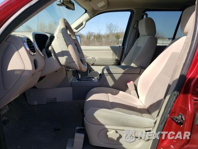 Zdjęcie 7 z 15 samochodu: 2006 FORD EXPLORER XLS VIN:1FMEU72E36UA22082 - miniatura