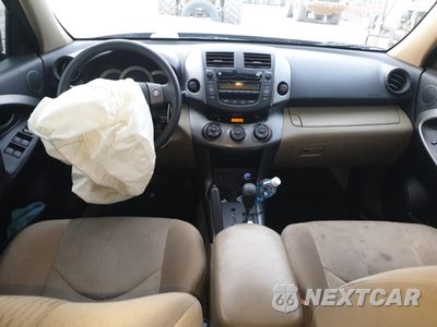 Zdjęcie 8 z 12 samochodu: 2009 TOYOTA RAV4 VIN:JTMZF33V49D014021 - miniatura