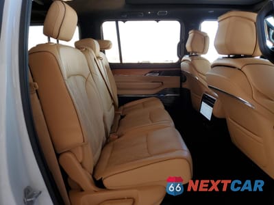 Zdjęcie 12 z 16 samochodu: 2022 JEEP GRAND WAGONEER SERIES III VIN:1C4SJVGJ0NS118742 - miniatura