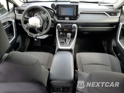Zdjęcie 8 z 13 samochodu: 2019 TOYOTA RAV4 XLE VIN:JTMW1RFV6KJ005909 - miniatura