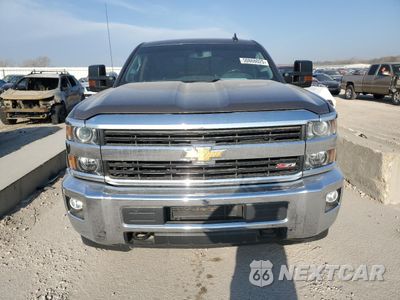 Piąte zdjęcie samochodu w środku: 2015 CHEVROLET SILVERADO K2500 HEAVY DUTY LT VIN:1GC1KVEG1FF510428 - miniatura