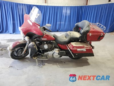 Trzecie zdjęcie samochodu z tyłu: 2011 HARLEY-DAVIDSON FLHTK VIN:1HD1KEM16BB619173 - miniatura