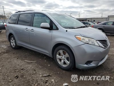 Czwarte zdjęcie samochodu z boku: 2011 TOYOTA SIENNA LE VIN:5TDKK3DC0BS165586 - miniatura