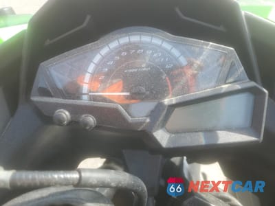Zdjęcie 7 z 9 samochodu: 2016 KAWASAKI EX300 B VIN:JKAEX8B1XGDA31150 - miniatura