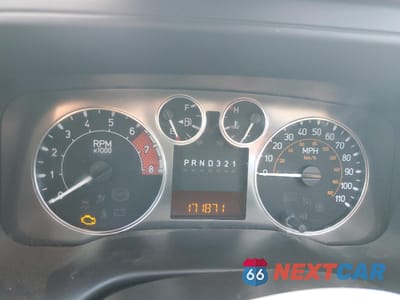 Zdjęcie 9 z 13 samochodu: 2008 HUMMER H3 LUXURY VIN:5GTEN43E188196400 - miniatura