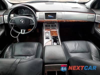 Zdjęcie 8 z 12 samochodu: 2015 JAGUAR XF 2.0T PREMIUM VIN:SAJWA0FS6FPU66517 - miniatura