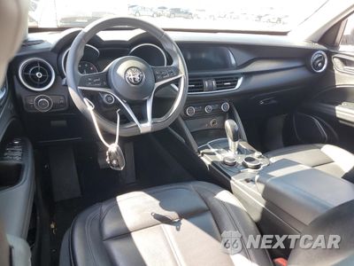 Zdjęcie 8 z 14 samochodu: 2019 ALFA ROMEO STELVIO VIN:ZASPAJAN7K7C40806 - miniatura
