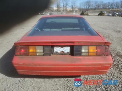 Zdjęcie 6 z 12 samochodu: 1990 CHEVROLET CAMARO IROC-Z VIN:1G1FP2386LL124840 - miniatura